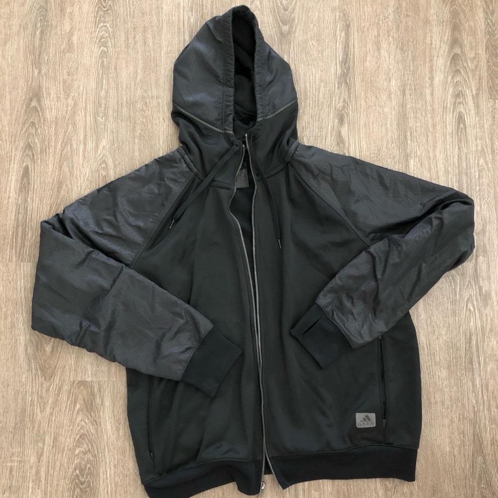 Men’s adidas zip up hoodie XL